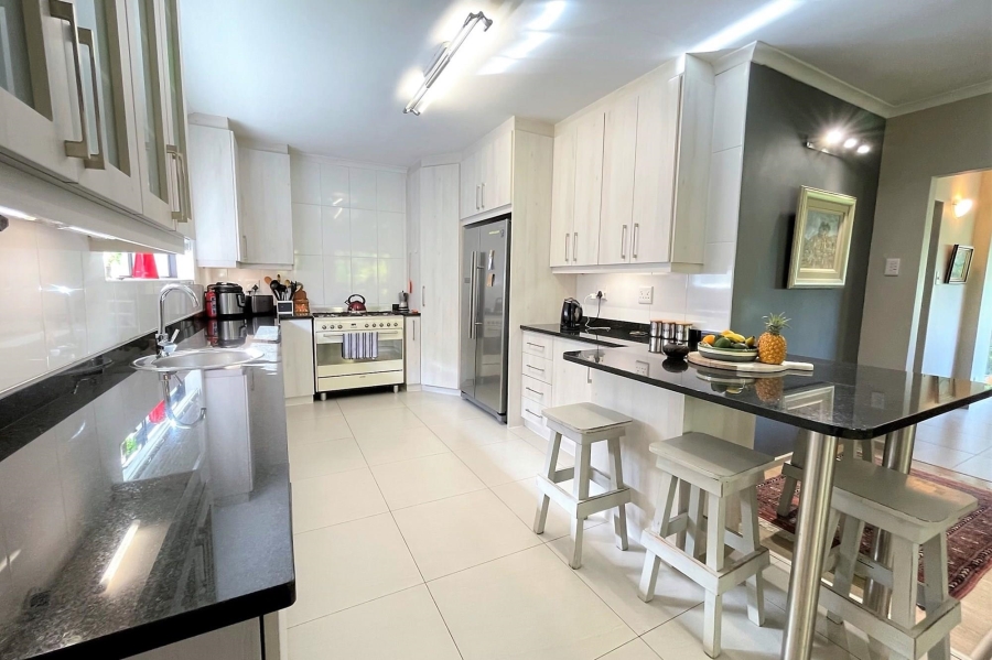 To Let 3 Bedroom Property for Rent in Durbell Western Cape
